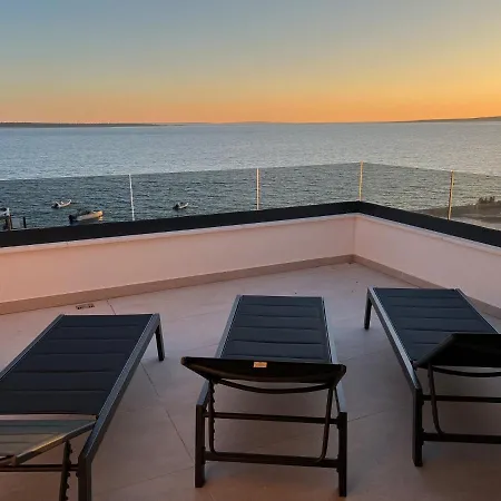Luxury-mandre *