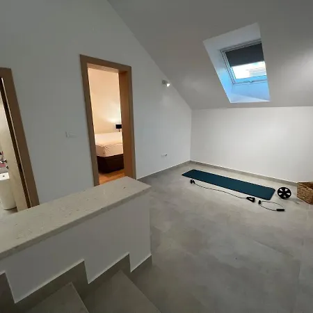 Luxury-mandre Διαμέρισμα *